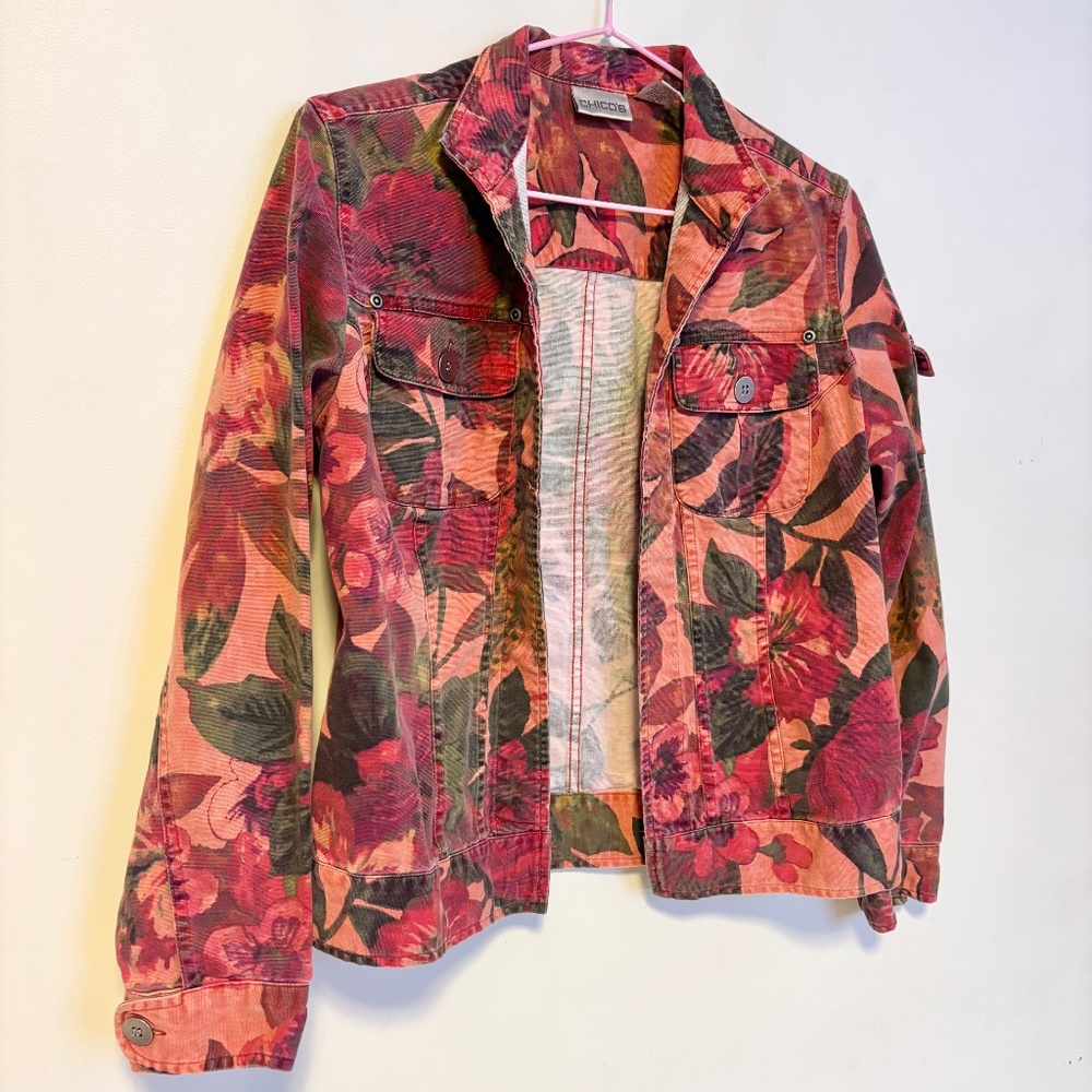 Chico’s Collared Denim Pocket Statement Jacket Or… - image 2